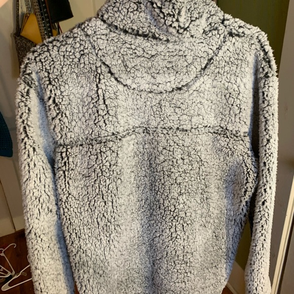 Fuzzy UGA Pullover - Picture 2 of 2